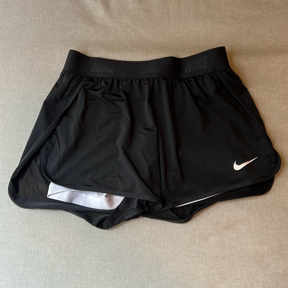Nike dri-fit shorts - Women’s size S - Picture 1 of 4